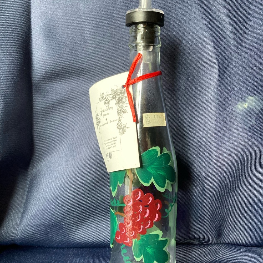 Garden Party Grapes On The Vine Theme Clear Glass Vinegar/Oil Bottle Dispenser
